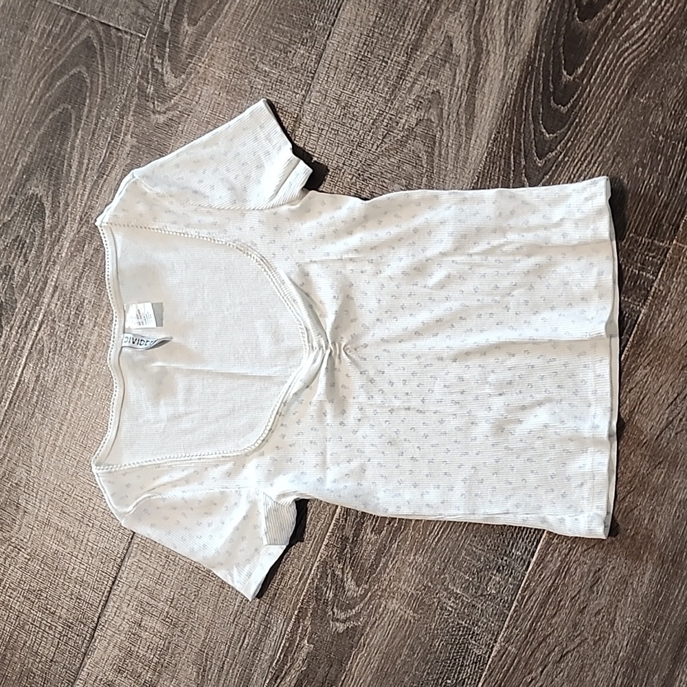🦇 H&M Ribbed Knit Floral Tee 🦇